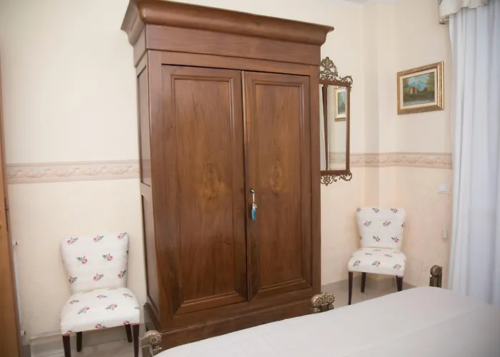 Maison De Charme Apartment
